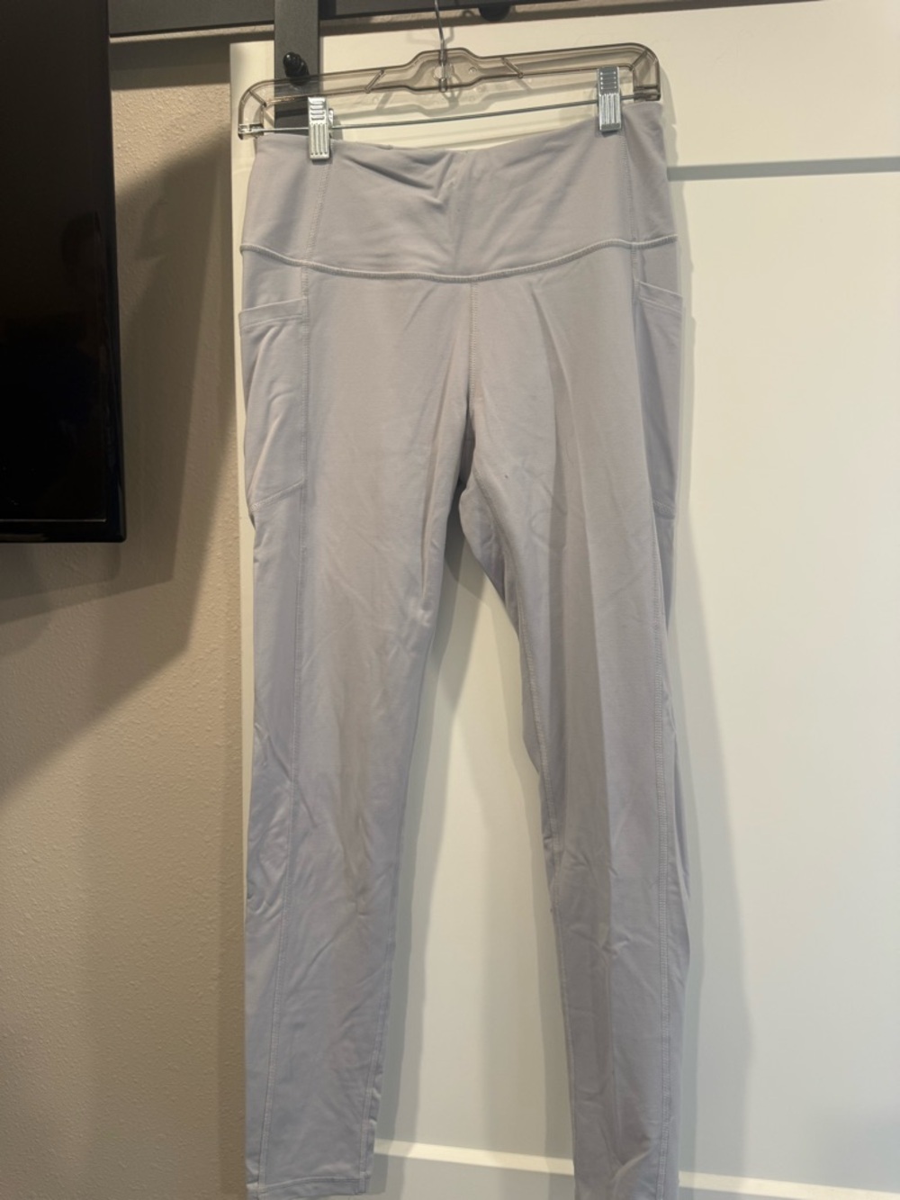 Victoria’s Secret Light Gray Active Leggings